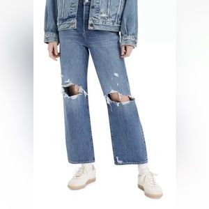 Levi's Women's Ribcage Straight Ankle Jeans Size: 32 x 27